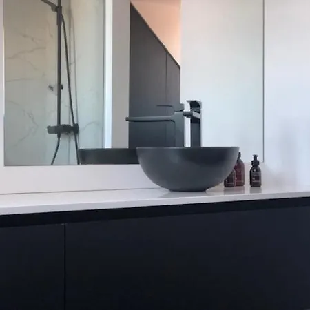 Bloc79/4 Apartment